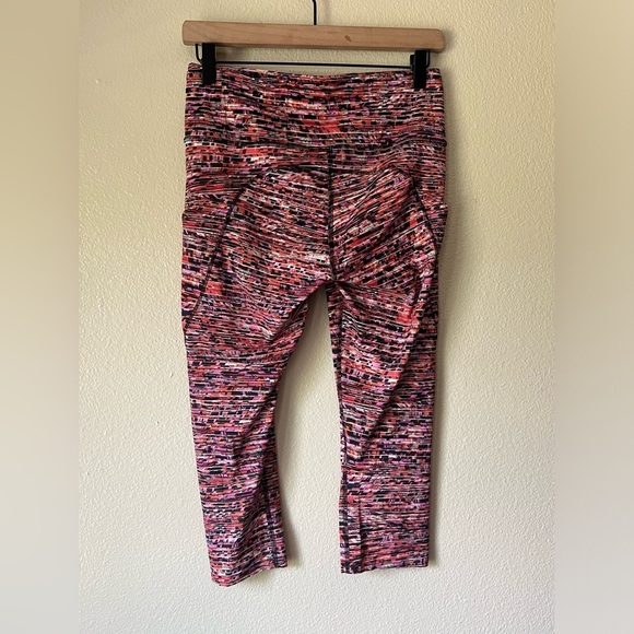 LULULEMON Fast and Free Nulux 19” Crop Leggings - Picture 5 of 9